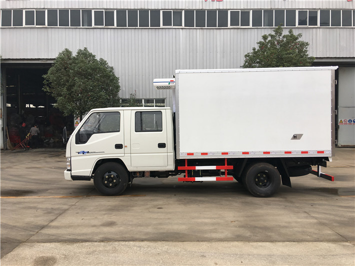 江鈴順達雙排（3.4米）冷藏車