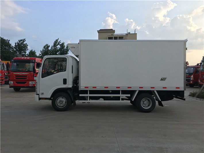 五十鈴KV600寬體（4.2米）冷藏車（進口版）