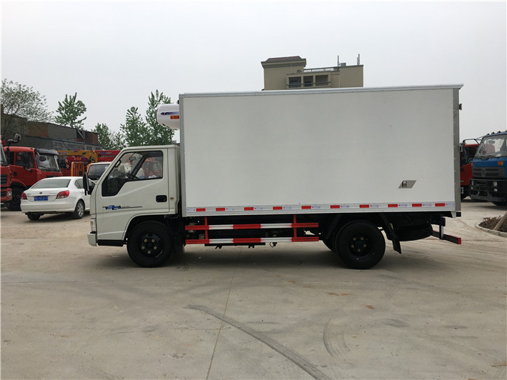 江鈴新順達（4.2米）冷藏車