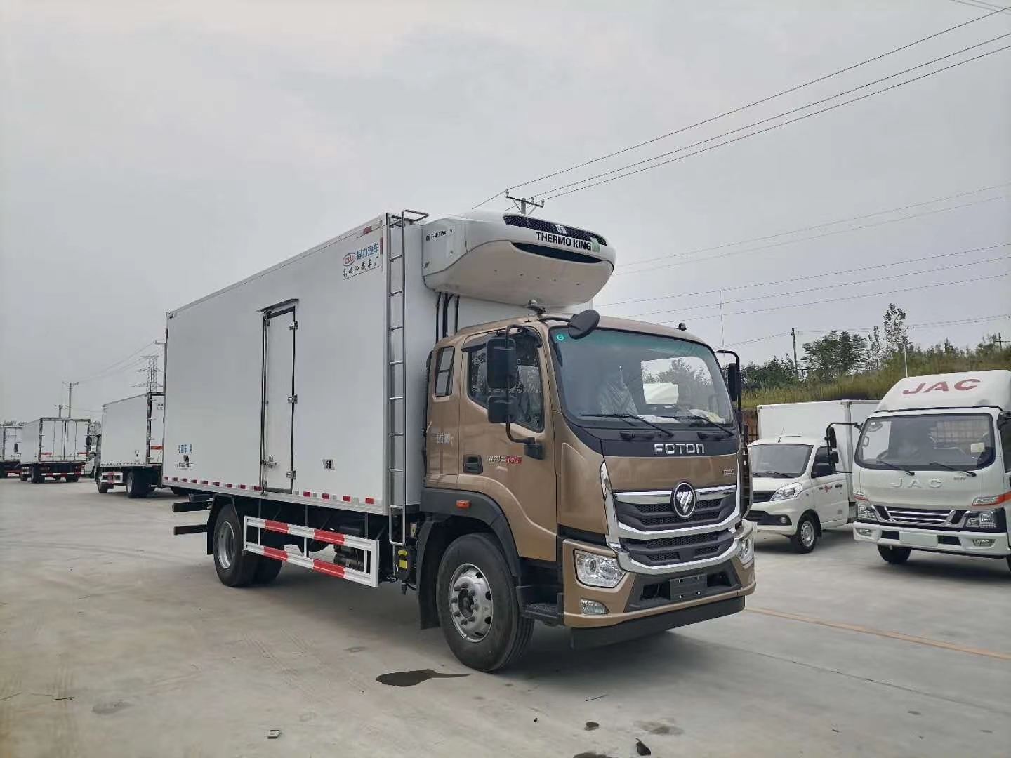 (國六)福田奧鈴6米8冷藏車