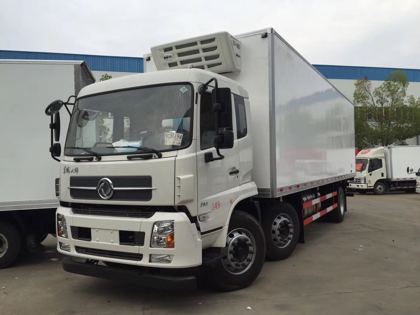 東風天錦（8.6米）冷藏車