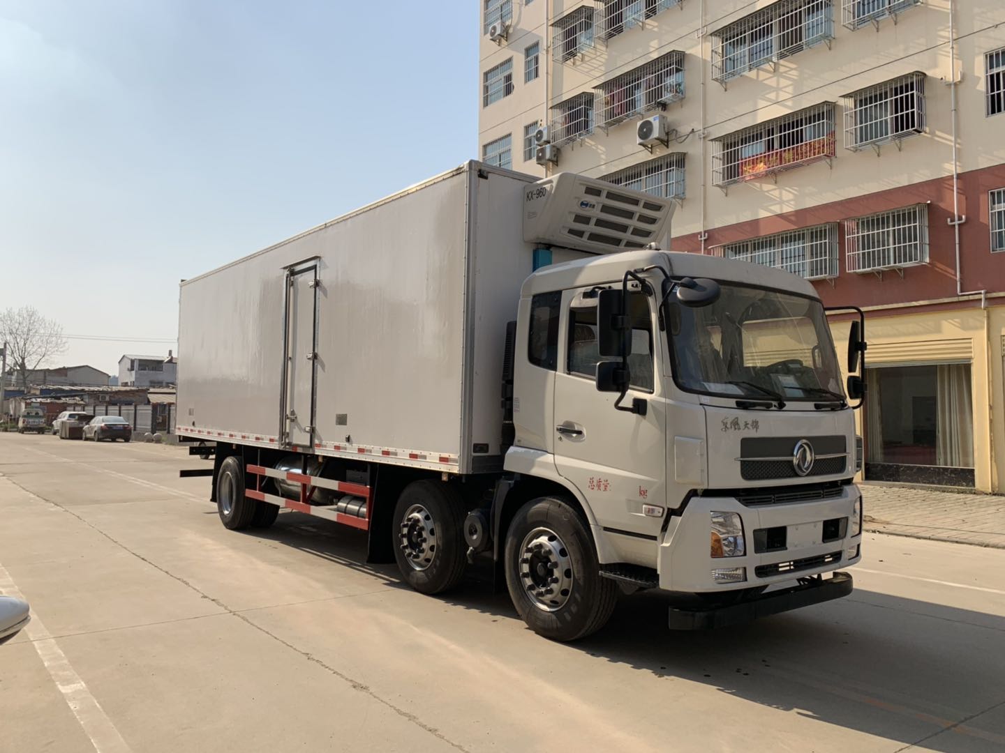 東風(fēng)天錦（8.6米）冷藏車