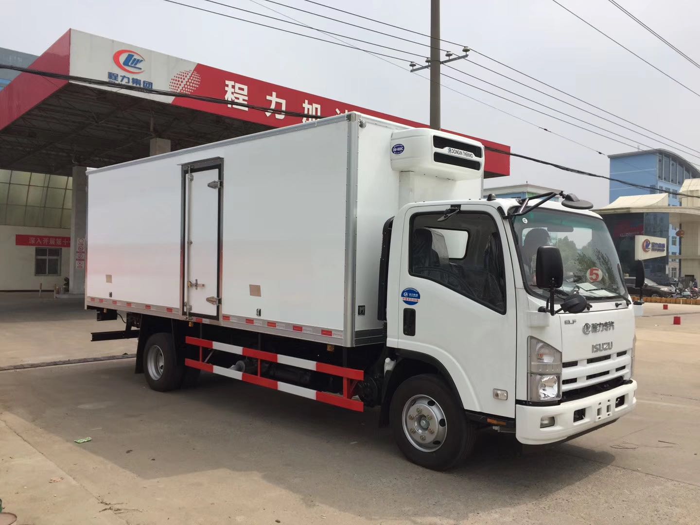 五十鈴（5.9米）冷藏車(chē)