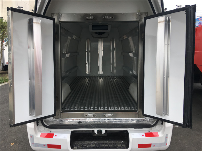 福田G7藥品運(yùn)輸冷藏車
