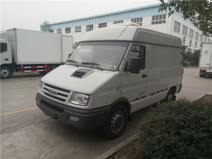 依維柯藥品運(yùn)輸冷藏車(chē)