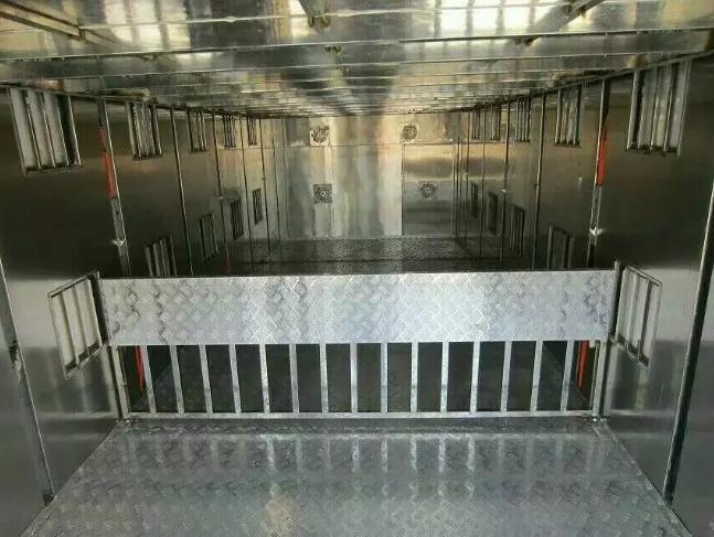 東風D9恒溫運豬車