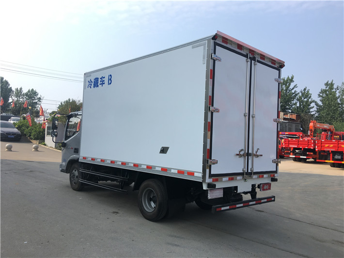 福田奧鈴速運(yùn)（4.2米）冷藏車(chē)