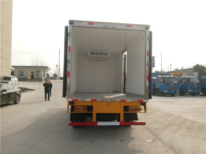 重汽豪沃（4.2米）藍牌冷藏車