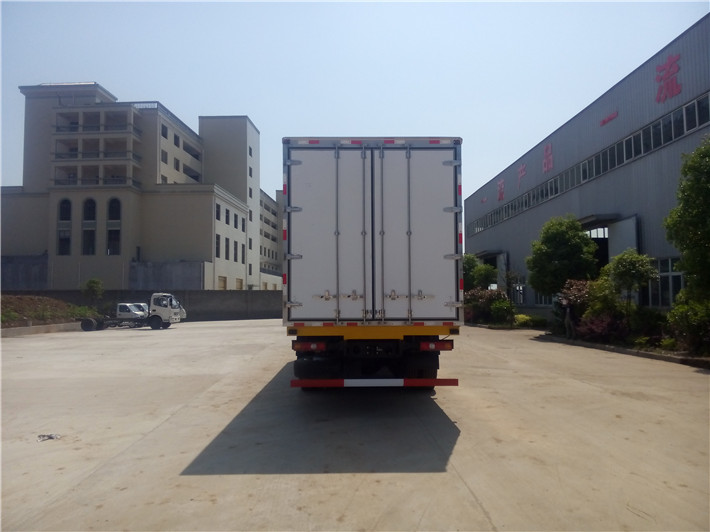 陜汽德龍前四后八9.6米冷藏車