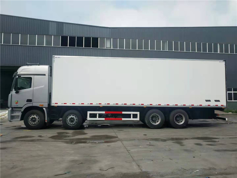 福田歐曼GTL 9.6米冷藏車
