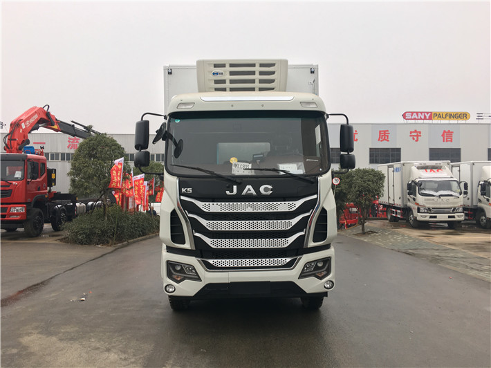 江淮格爾發6.8米冷藏車