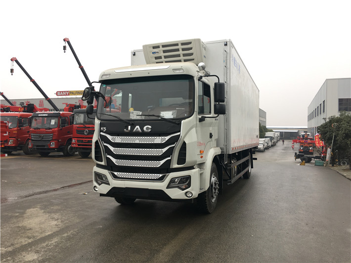 江淮格爾發6.8米冷藏車