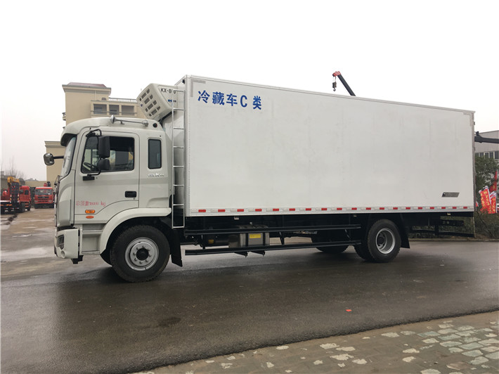 江淮格爾發6.8米冷藏車