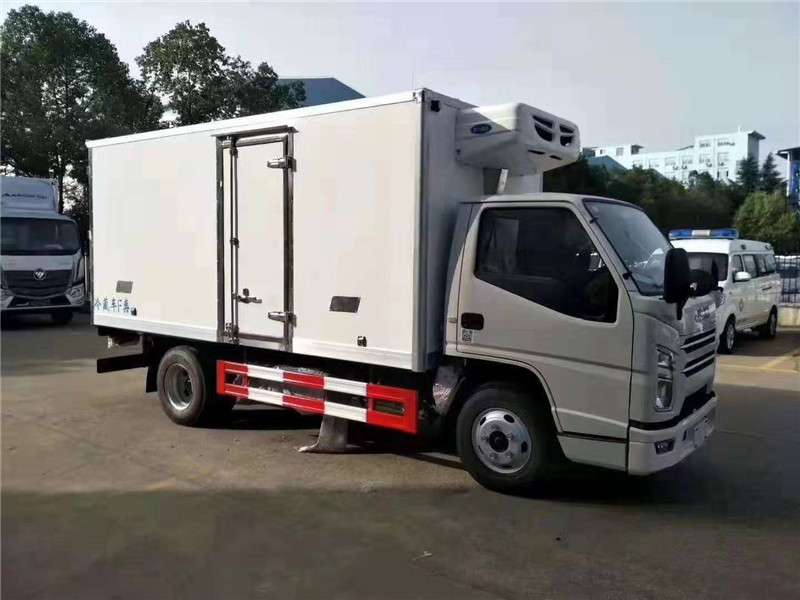 江鈴順達4.2米冷藏車