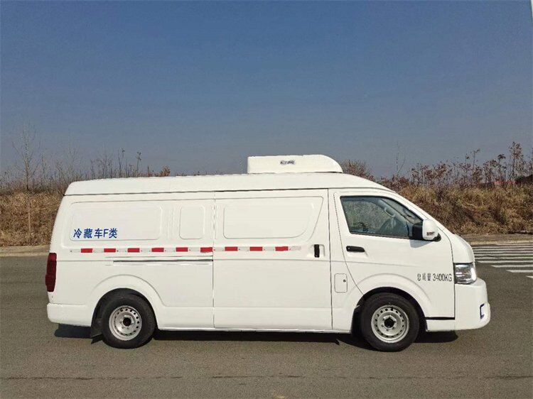 吉利新能源純電動面包冷藏車